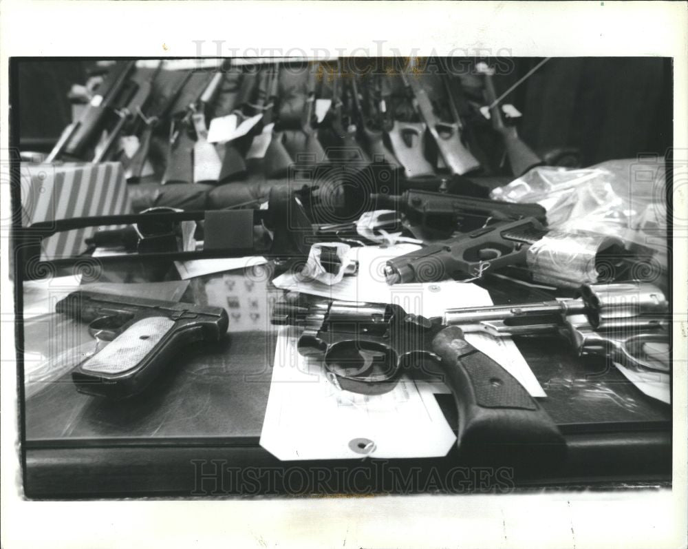 1994 Press Photo Gun - Historic Images