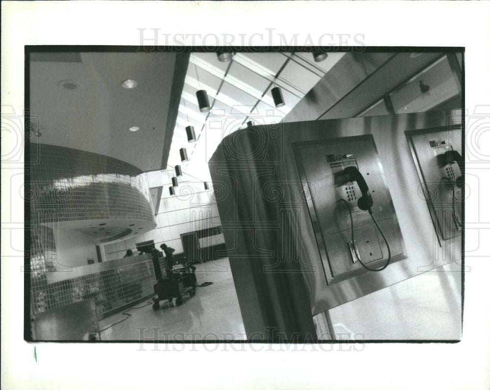 1991 Press Photo GREYHOUND BUS STATION DETROIT - Historic Images