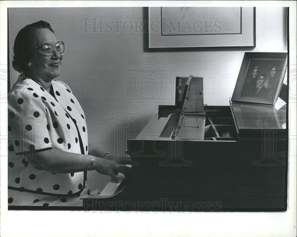 1990 Press Photo ALICE HAIDOSTIAN - Historic Images