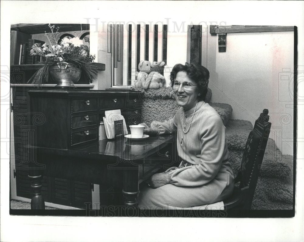 1982 Press Photo economic teacher MARGUERIT HAUGE - Historic Images