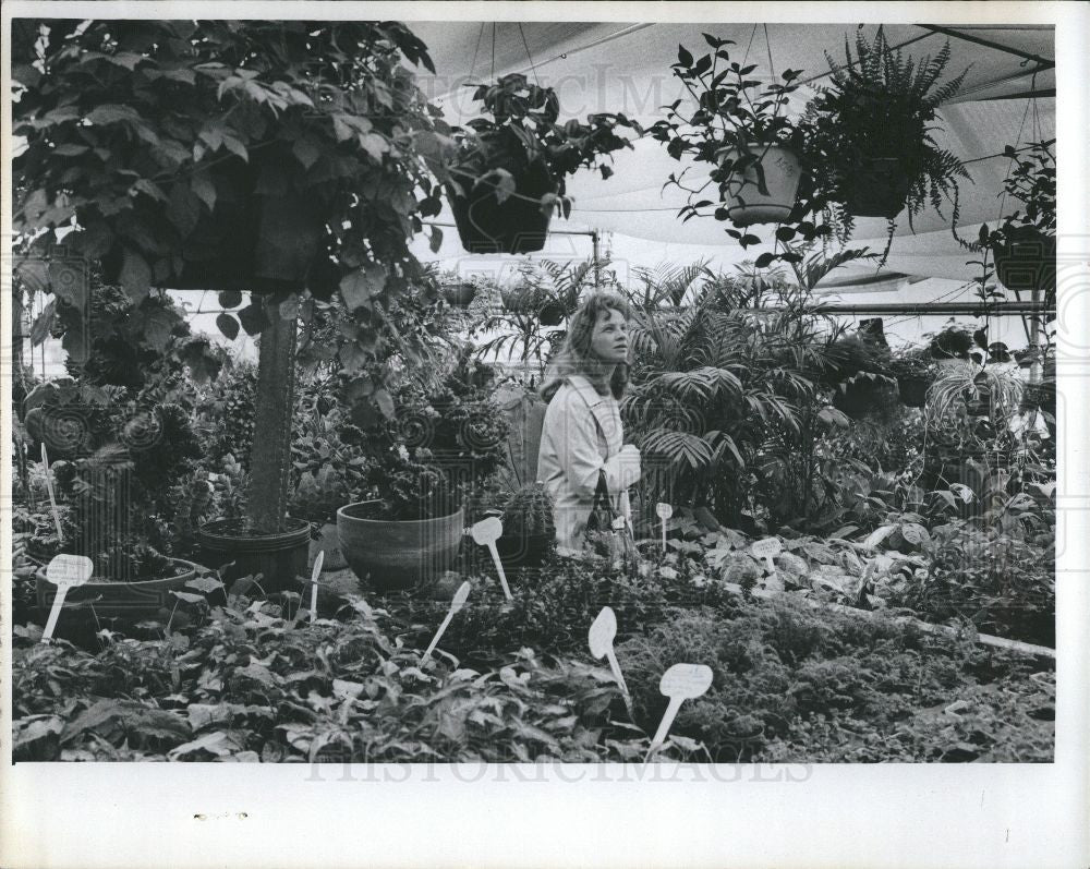 1975 Press Photo Plant business - Historic Images