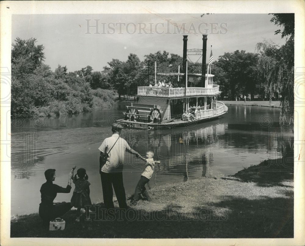 1985 Press Photo Greenfield Village Ferry - Historic Images