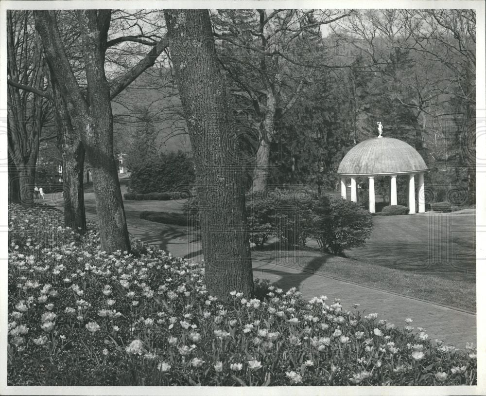 1978 Press Photo Spring House White Sulphur Spring WV - Historic Images