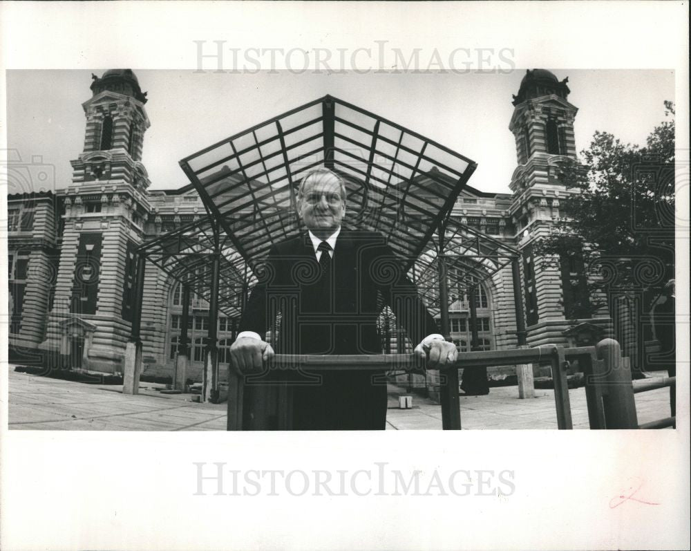 1989 Press Photo Ellis Island - Historic Images