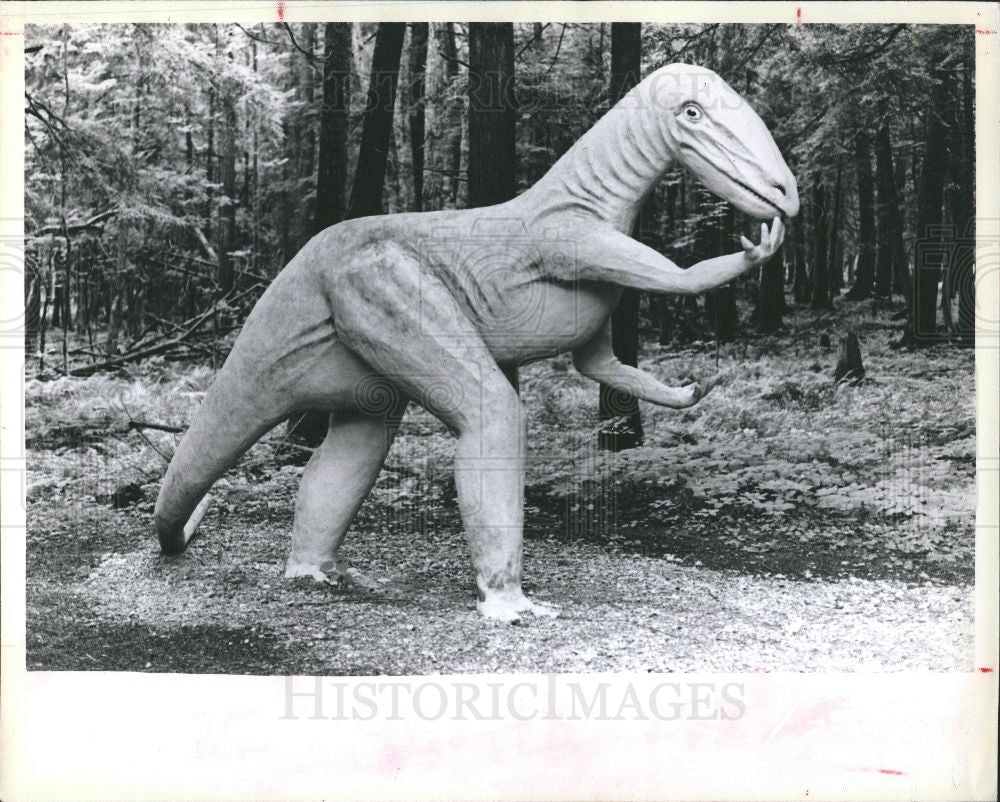 1980 Press Photo DINOSAUR - Historic Images