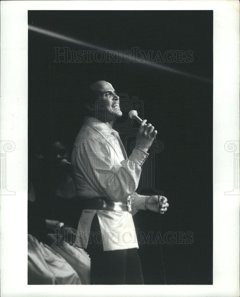 Press Photo Harry Belafonte singer actor activist - Historic Images