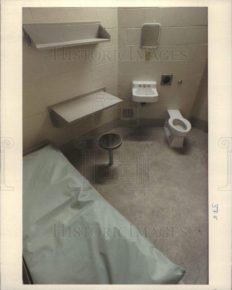 1991 Press Photo Sgt. William Detention Facility - Historic Images