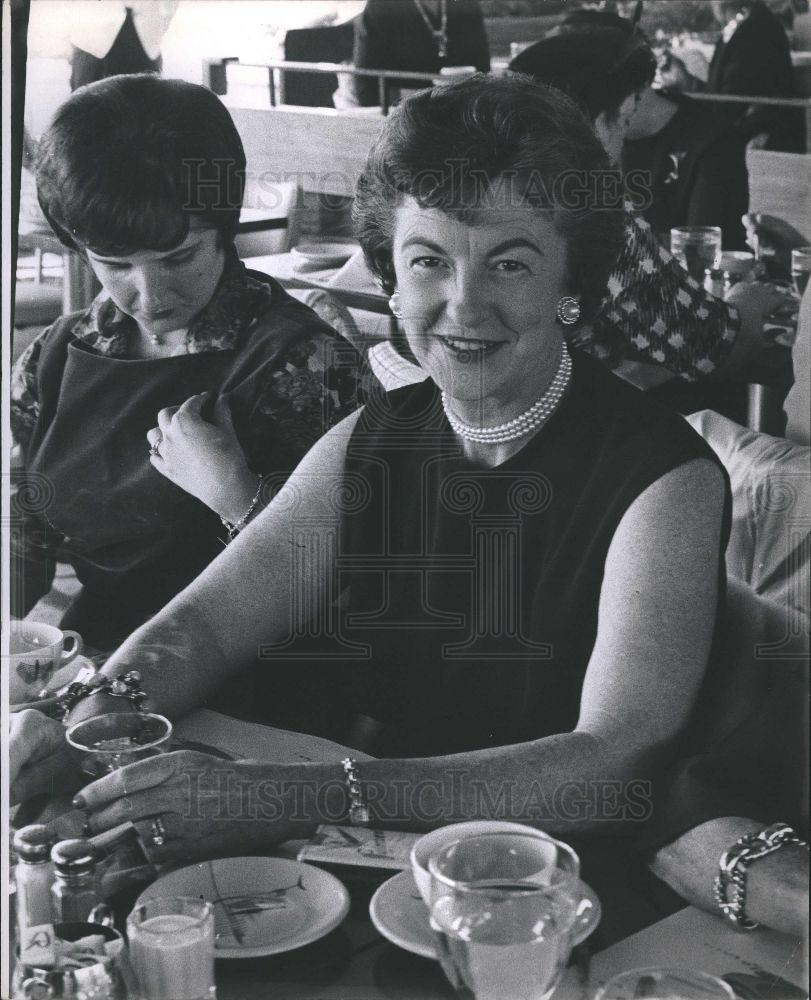 1961 Press Photo Mrs. George Witham - Historic Images
