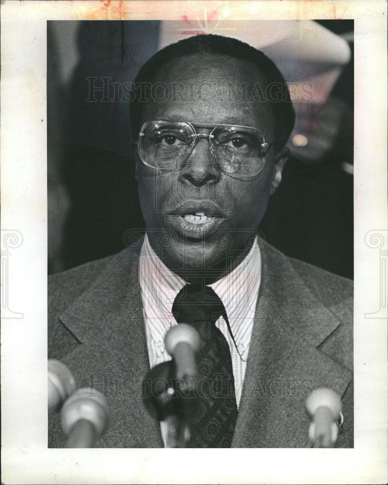 1983 Press Photo Reginald Wilson - Historic Images