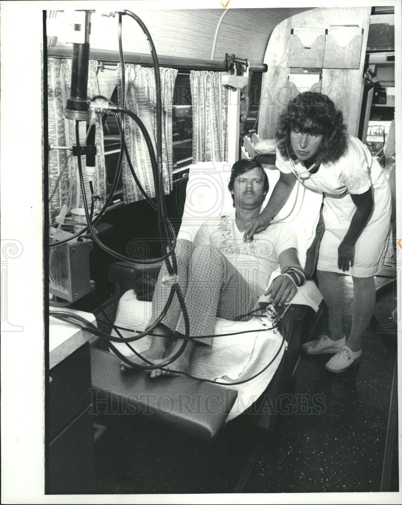 1981 Press Photo Dialysis renal failure kidney - Historic Images