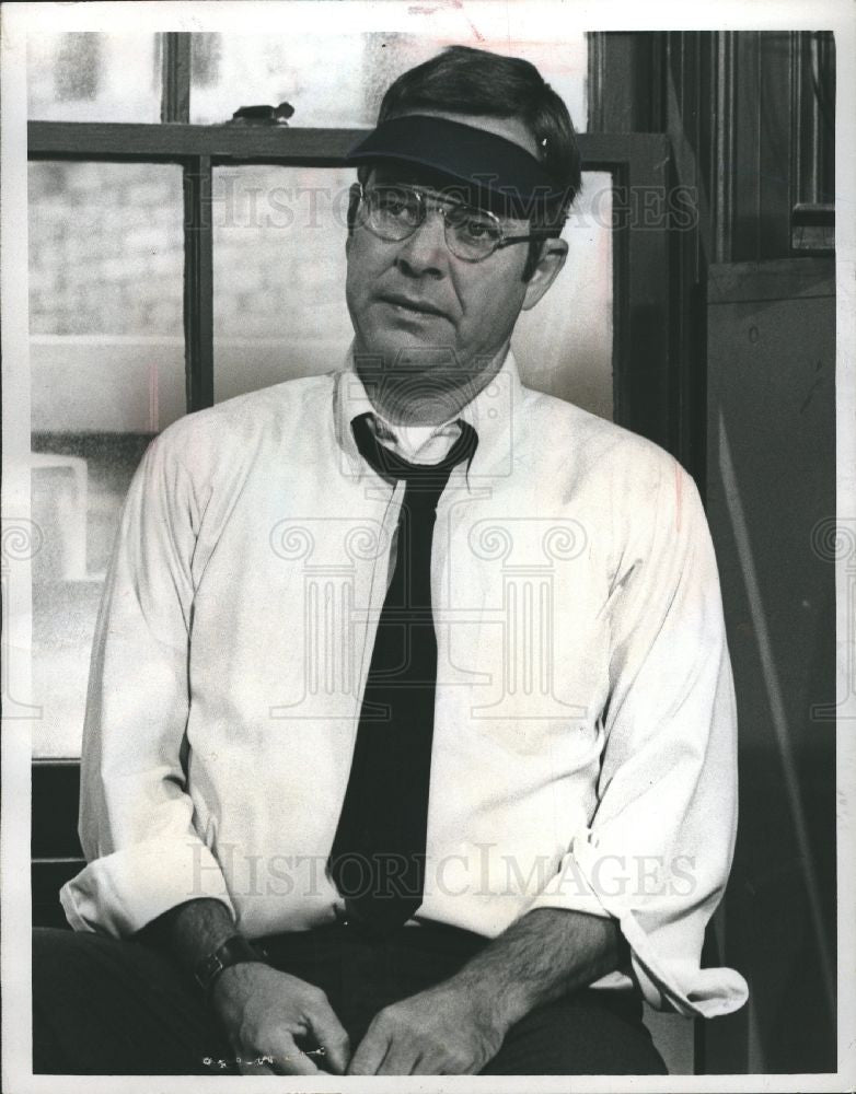 1983 Press Photo WILLIAM WINDSON actor - Historic Images
