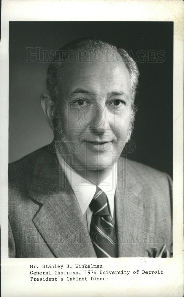 1974 Press Photo Stanley Winkelman, University of Detro - Historic Images