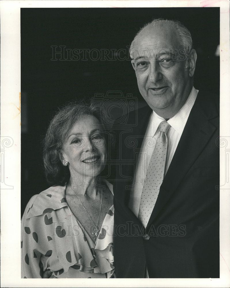 1983 Press Photo Stanley J. Winkelman former chairman - Historic Images