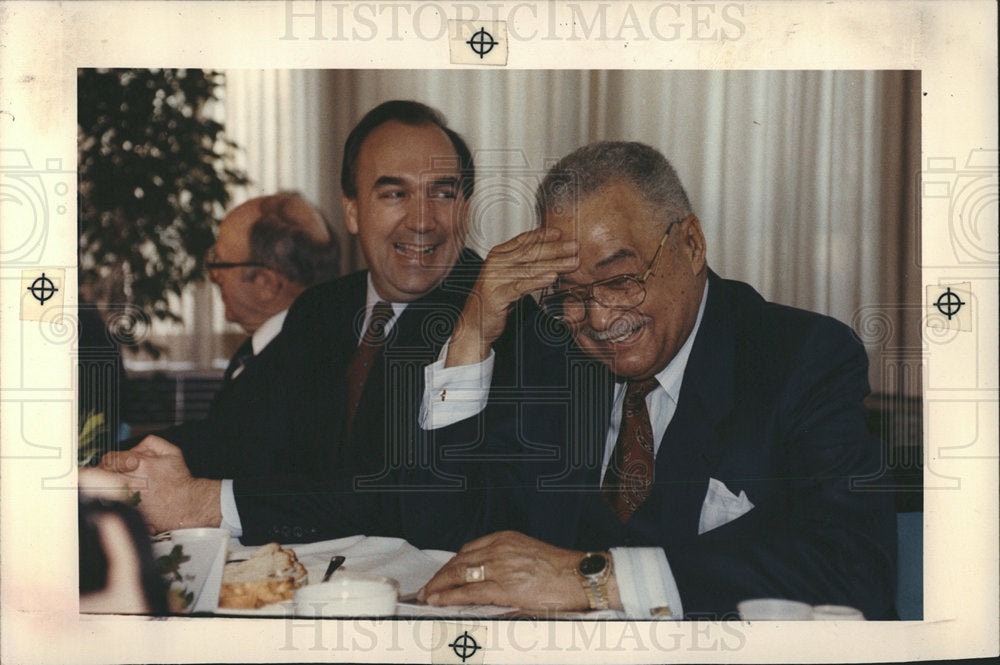 1991 John Engler &amp; Mayor Coleman Young talk-Historic Images