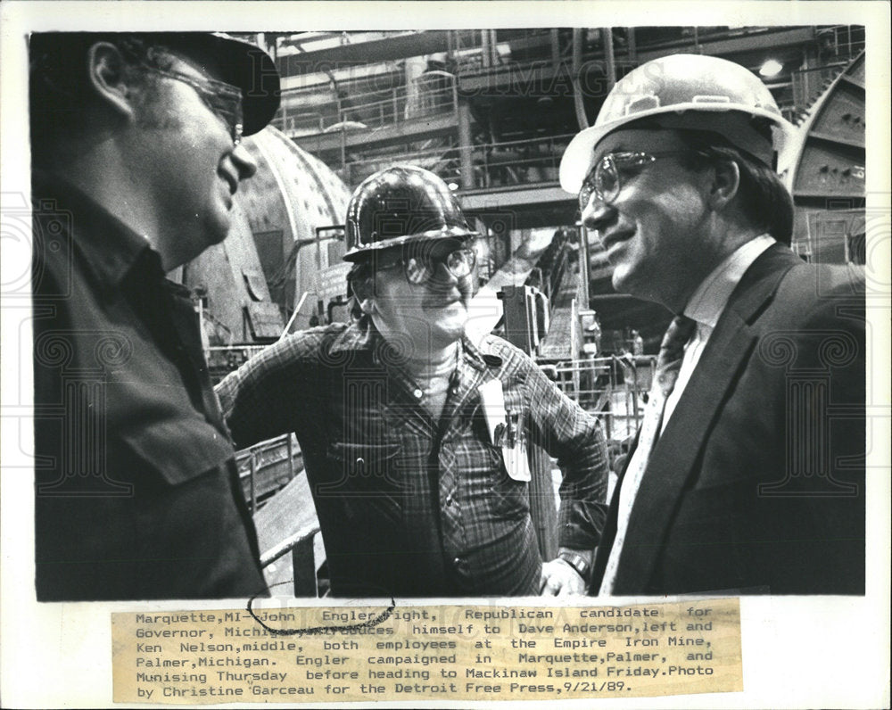 1989 Jean Engler introduces to mine workers-Historic Images