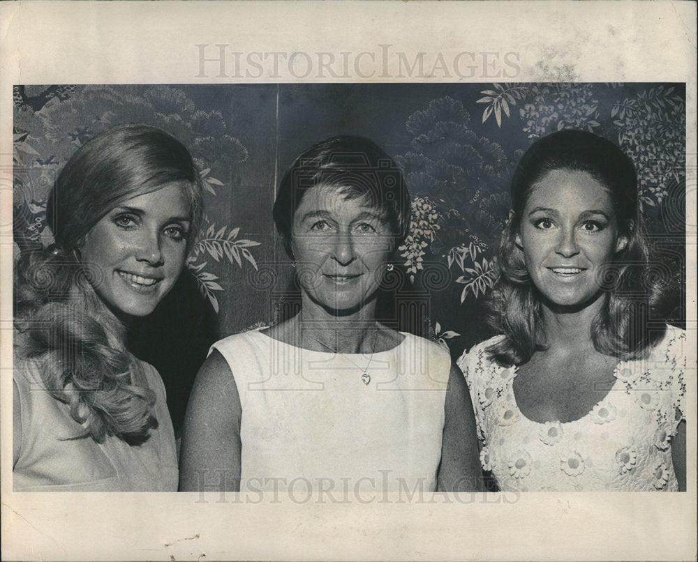 1970 Mrs. Philip Hart-Historic Images