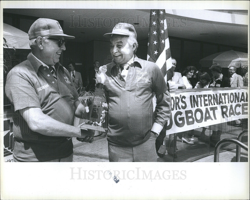 1978 Young Tugboat Race-Historic Images