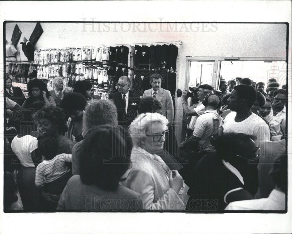 1982 Coleman Young Mayor Kingsway Stores-Historic Images