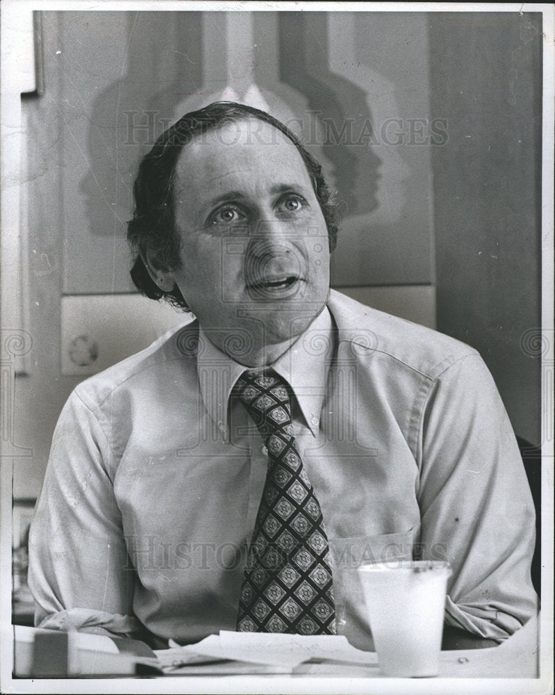 1977 Carl Levin U.S. Michigan Senator - dfpb10979 - Historic Images