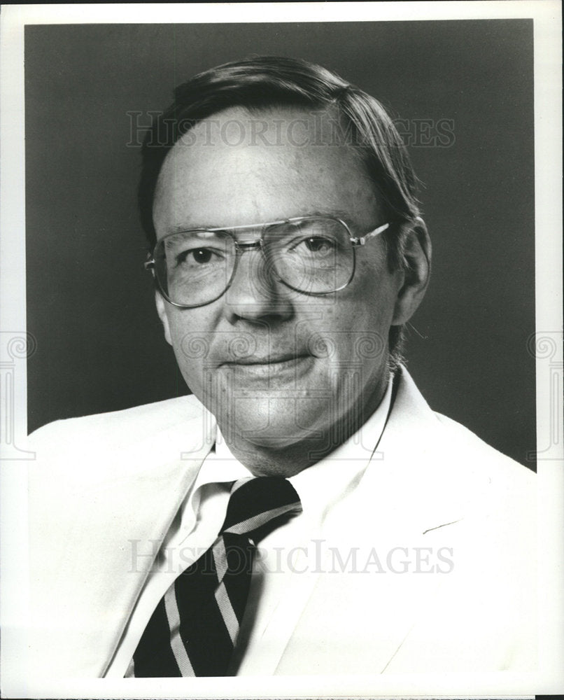 1985 Senior Correspondent Burge Morton - dfpb12557 - Historic Images