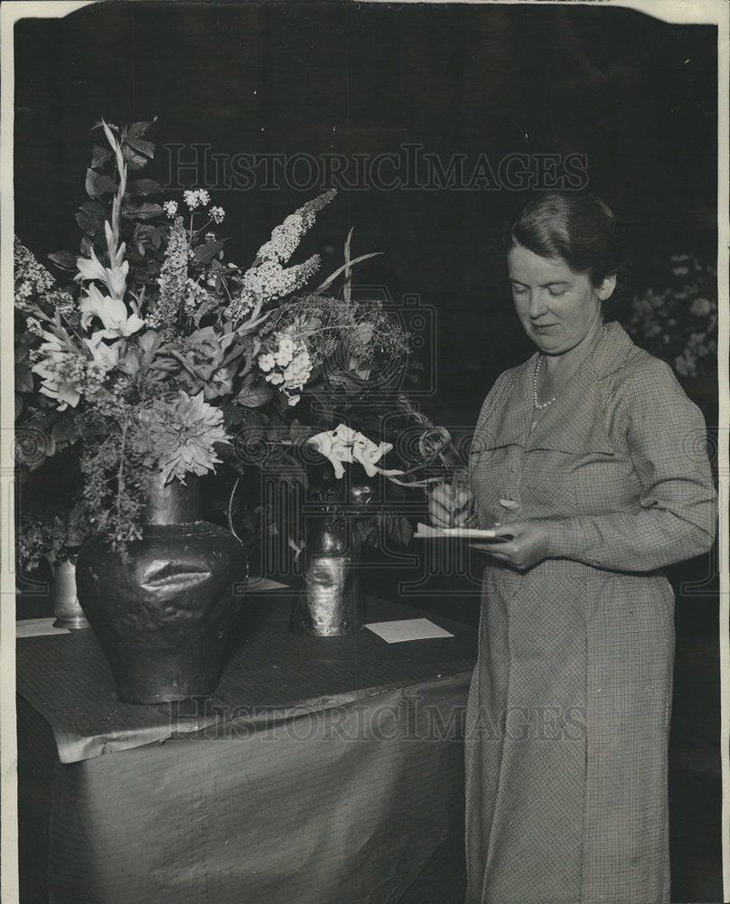 1933 Mrs. Ladyard Mitchall-Historic Images