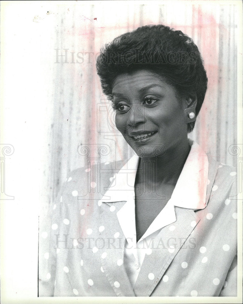 1988 Doris Biscoe Tv anchor Channel 7 chat-Historic Images