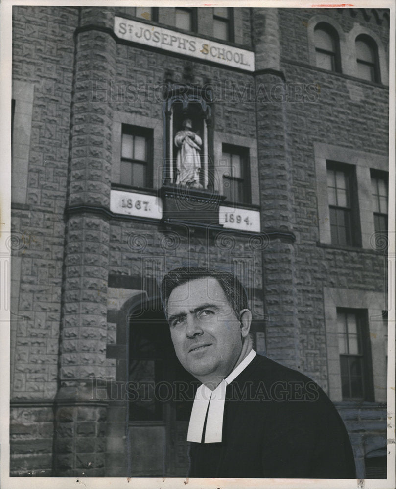 1964 ST JOSEPH&#39;S LAST SPRINGTIME-Historic Images