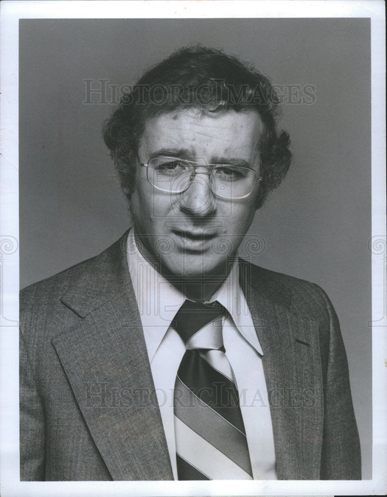 1978 Steve Landesberg Hold Me-Historic Images