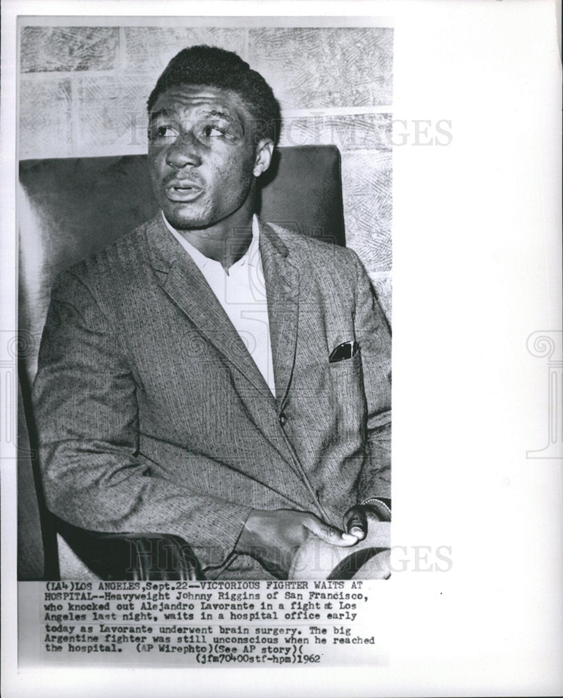 Johnny R Riggs 1962 Johnny Riggins waits at hospital - Historic Images