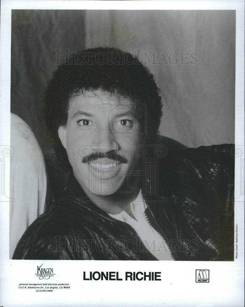 1985 lionel richie singer songwriter-Historic Images