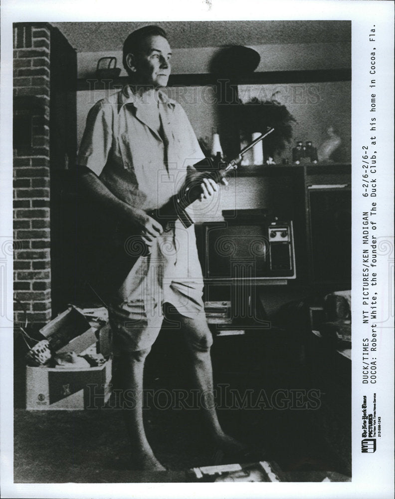 1966 ROBERT WHITE-FOUNDER OF DUCK CLUB-Historic Images