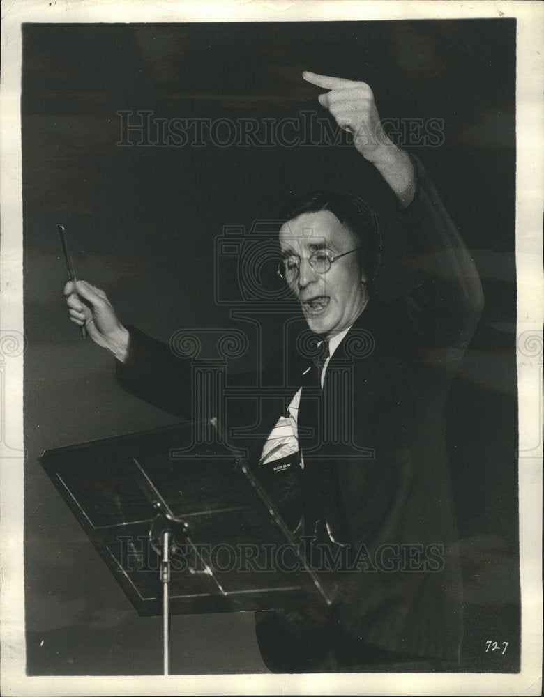 1935 Tom Lewis, choir director, music-Historic Images