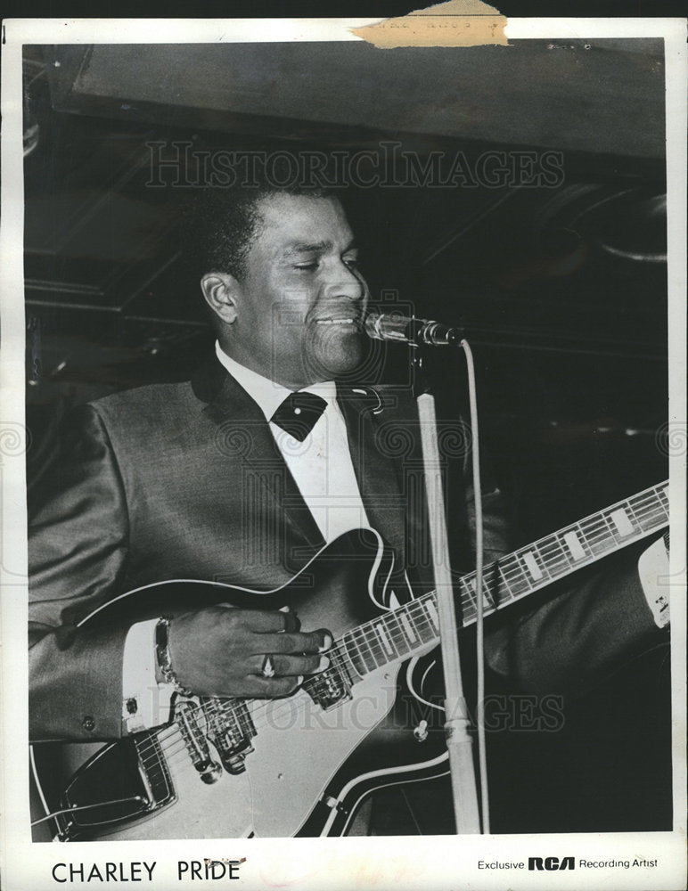 charley pride singer-Historic Images