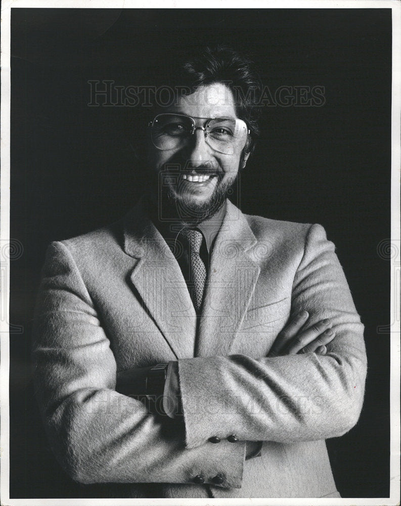 1992 Stephen LaGattuta Ad men-Historic Images