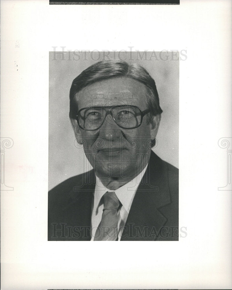 1988 William E. OSOS director-Historic Images