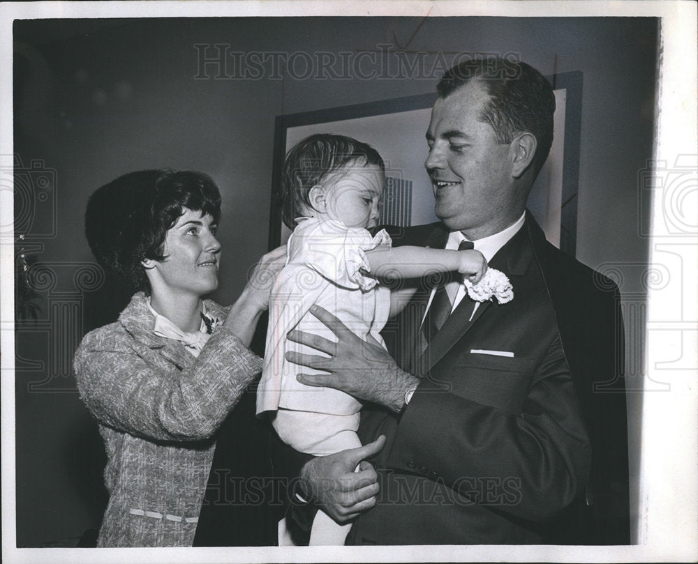 1965 John Kirwan Judge Baby Mary Helen-Historic Images