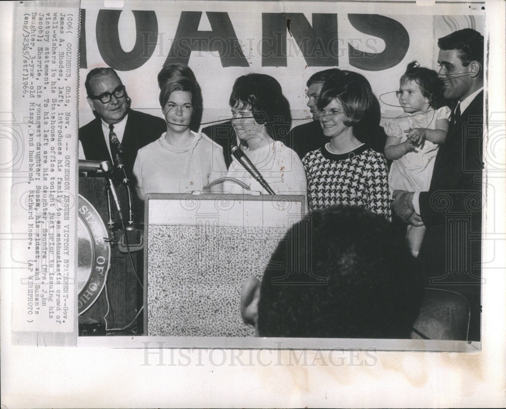 1966 James Rhodes Ohio Governor Family-Historic Images