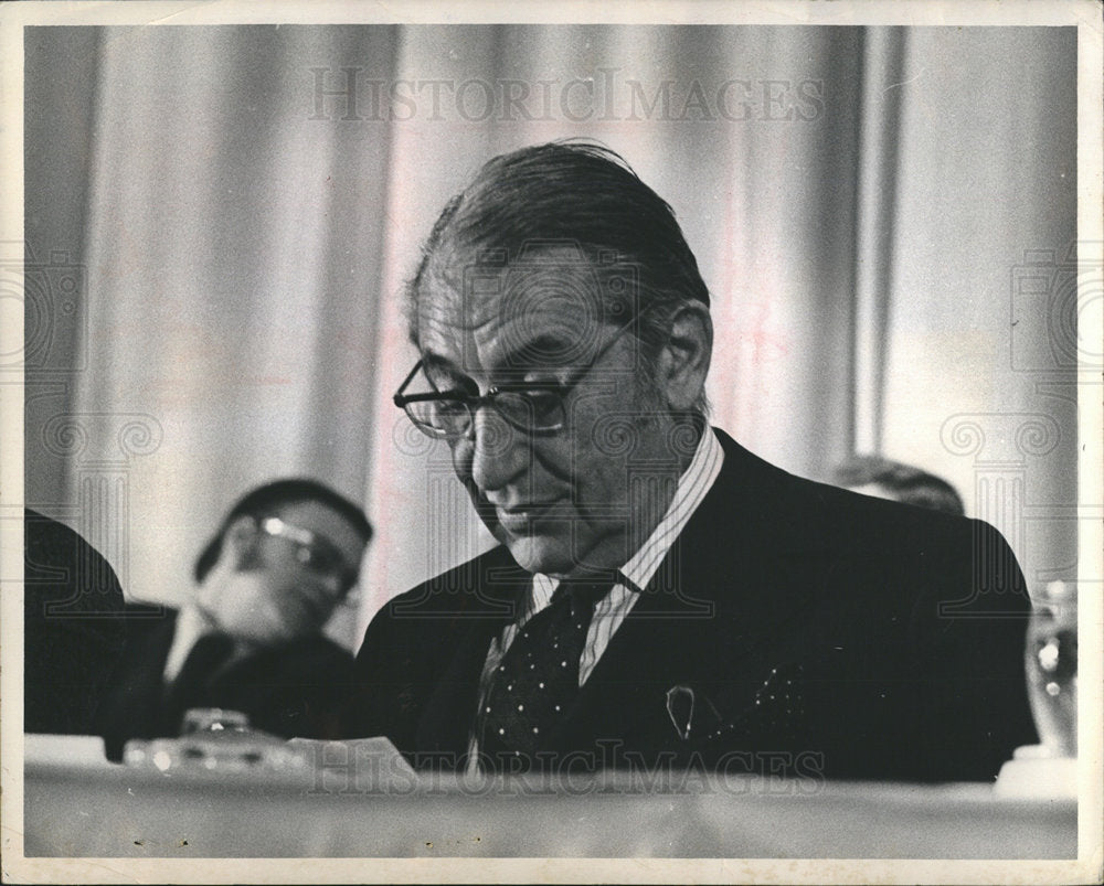 1974 Max Fisher businessman philanthropist-Historic Images