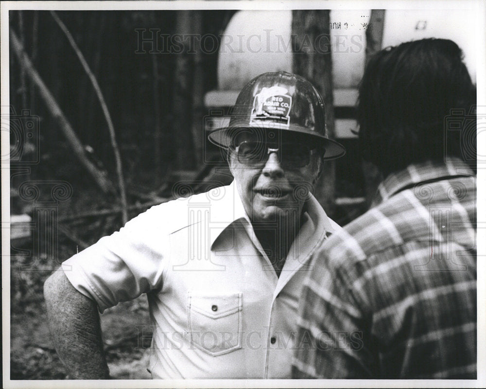 1976 Paul Neal Red Adair blowouts oil fires-Historic Images