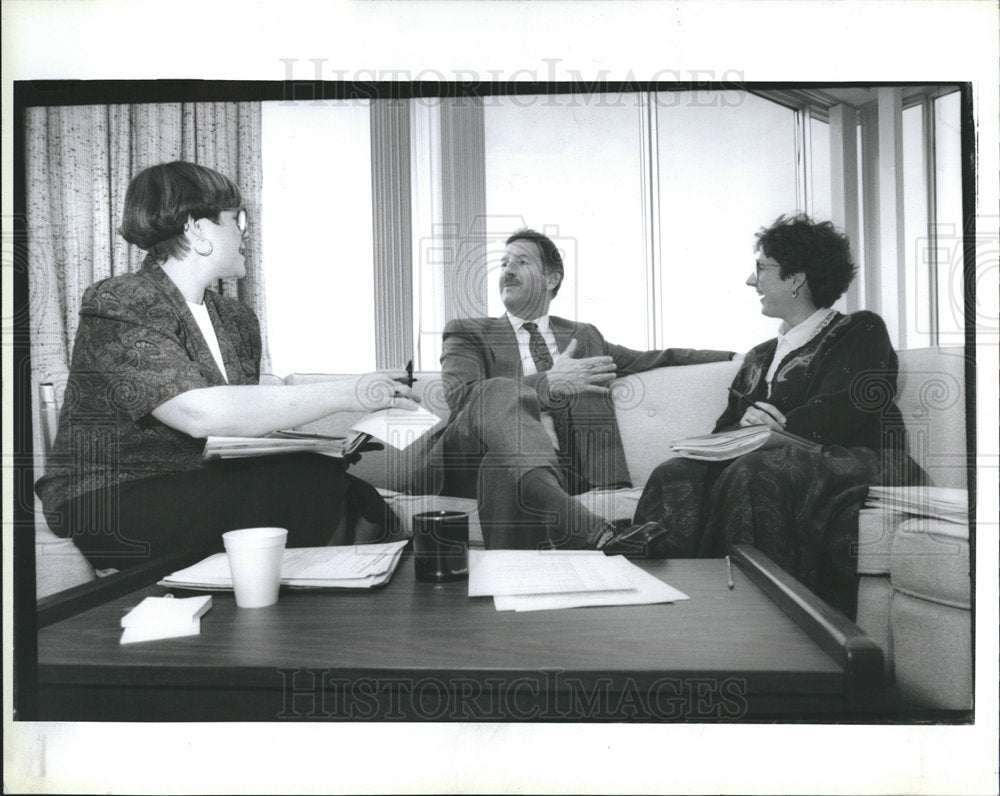 1992 Robert Schiller Michigan education-Historic Images