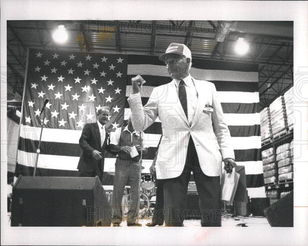 1989 Sam Walton Wal-Mart Chariman-Historic Images