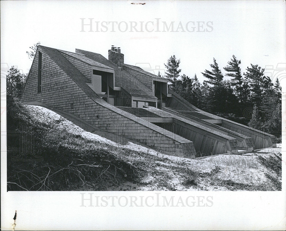 1973 Walter O. Briggs III summer home-Historic Images