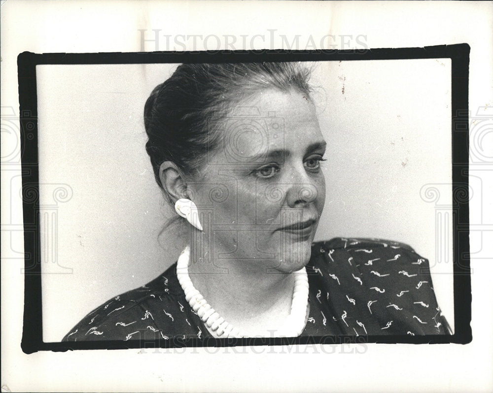 1988 Barbara Worden Vice President-Historic Images