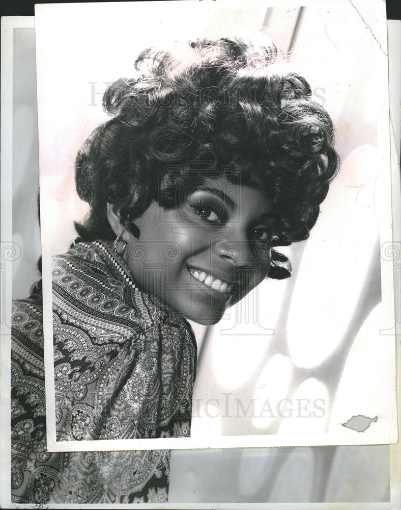 1971 LESLIE UGGAMS-Historic Images