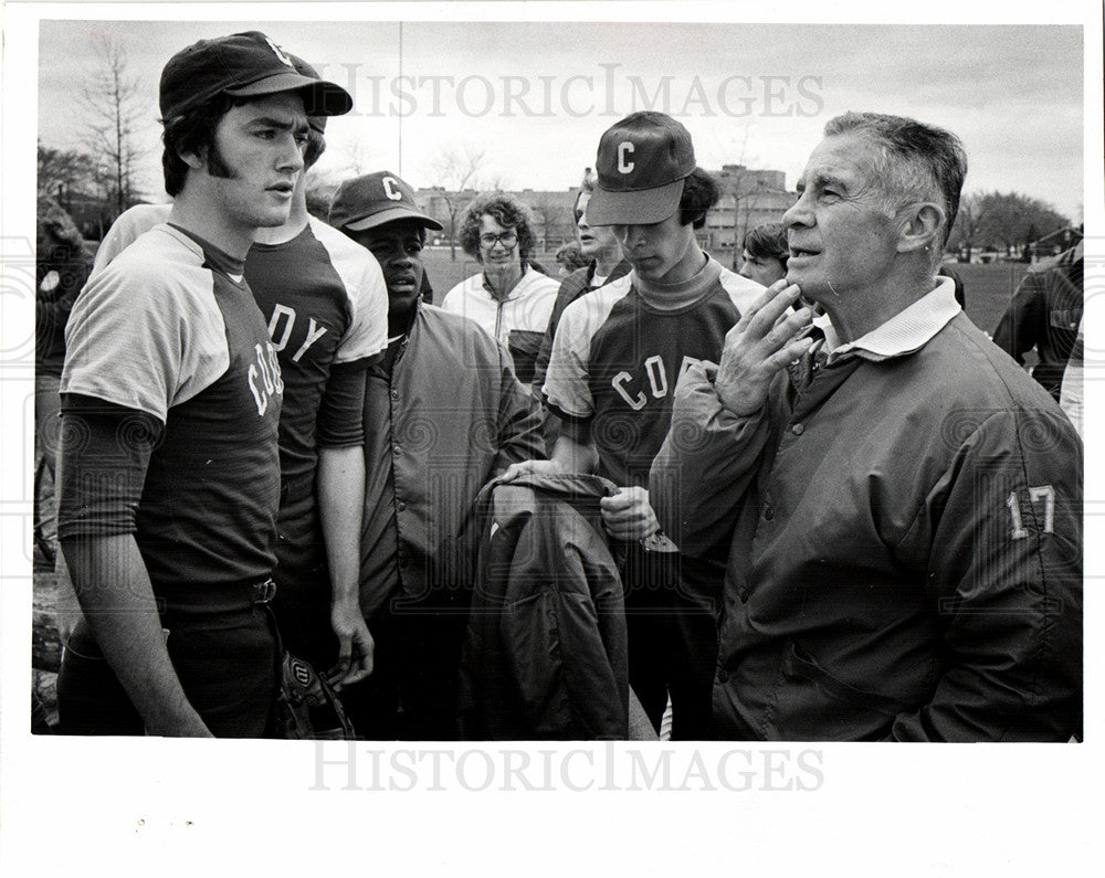 1976 Cody High team-Historic Images