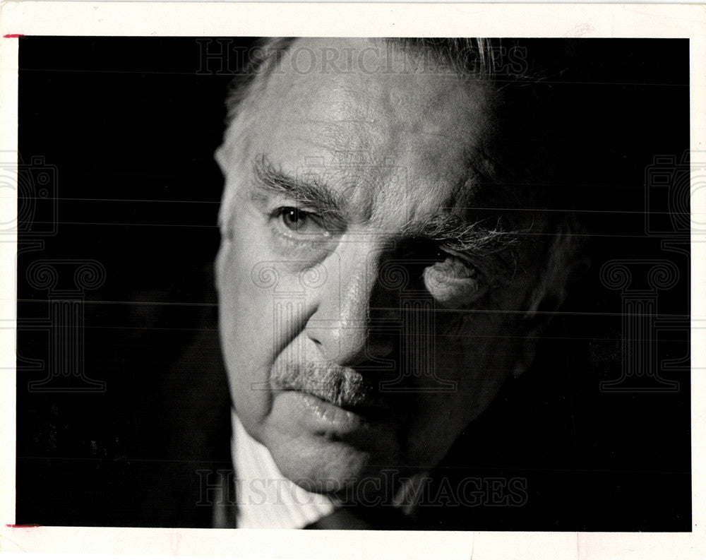 1972 Walter Cronkite broadcast journalist-Historic Images