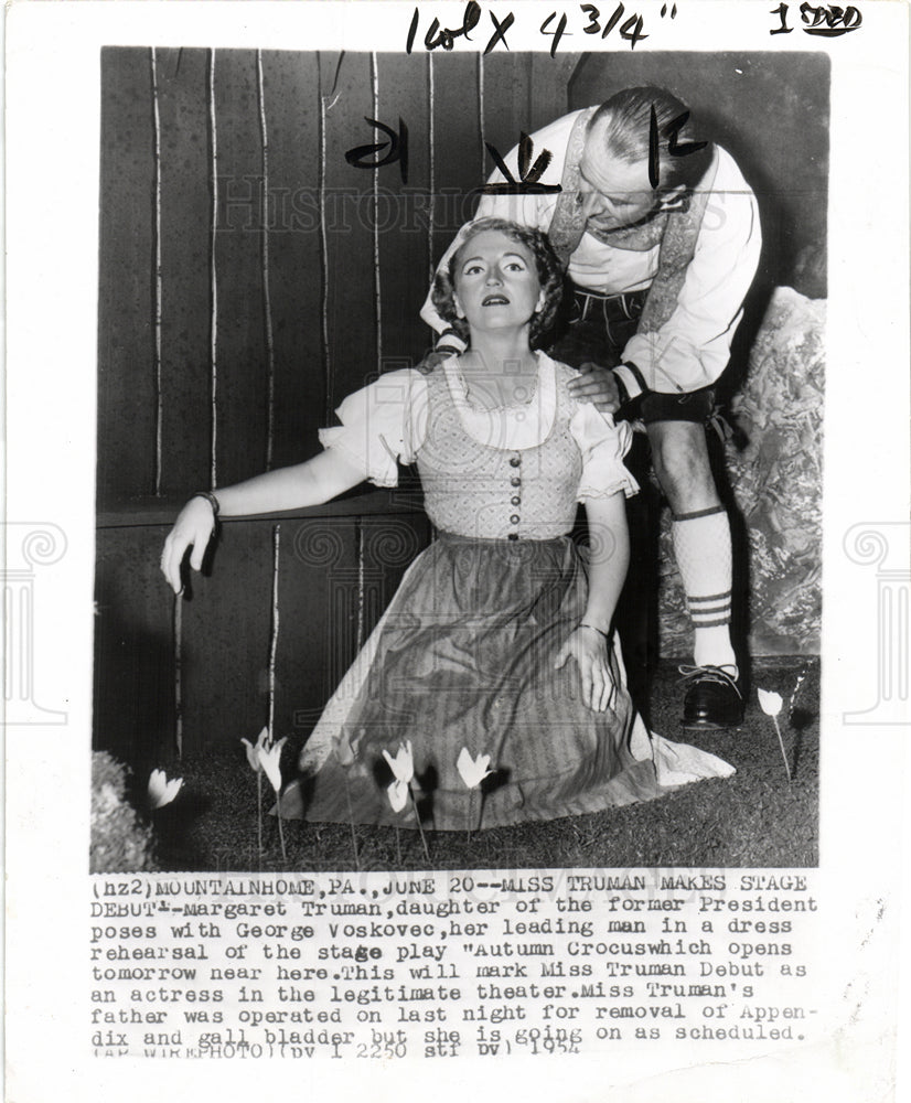 1954 MARGARET TRUMAN-Historic Images