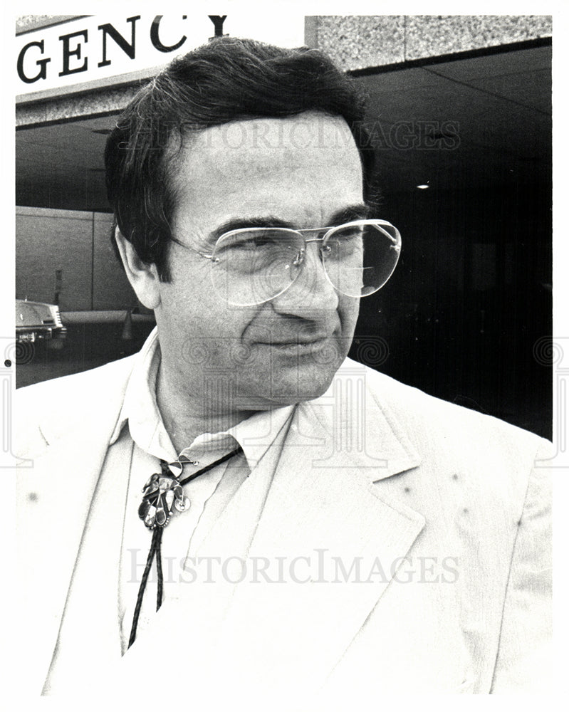 1982 DR. BRUCE DAUTO-Historic Images