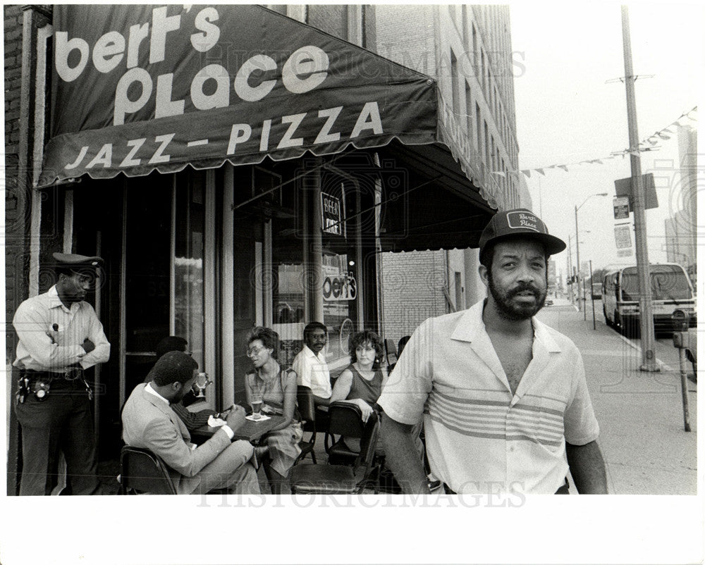 1984 Bert Daring Bert&#39;s Place-Historic Images