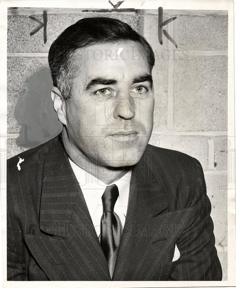 1952 PETE ROBERTSON-Historic Images